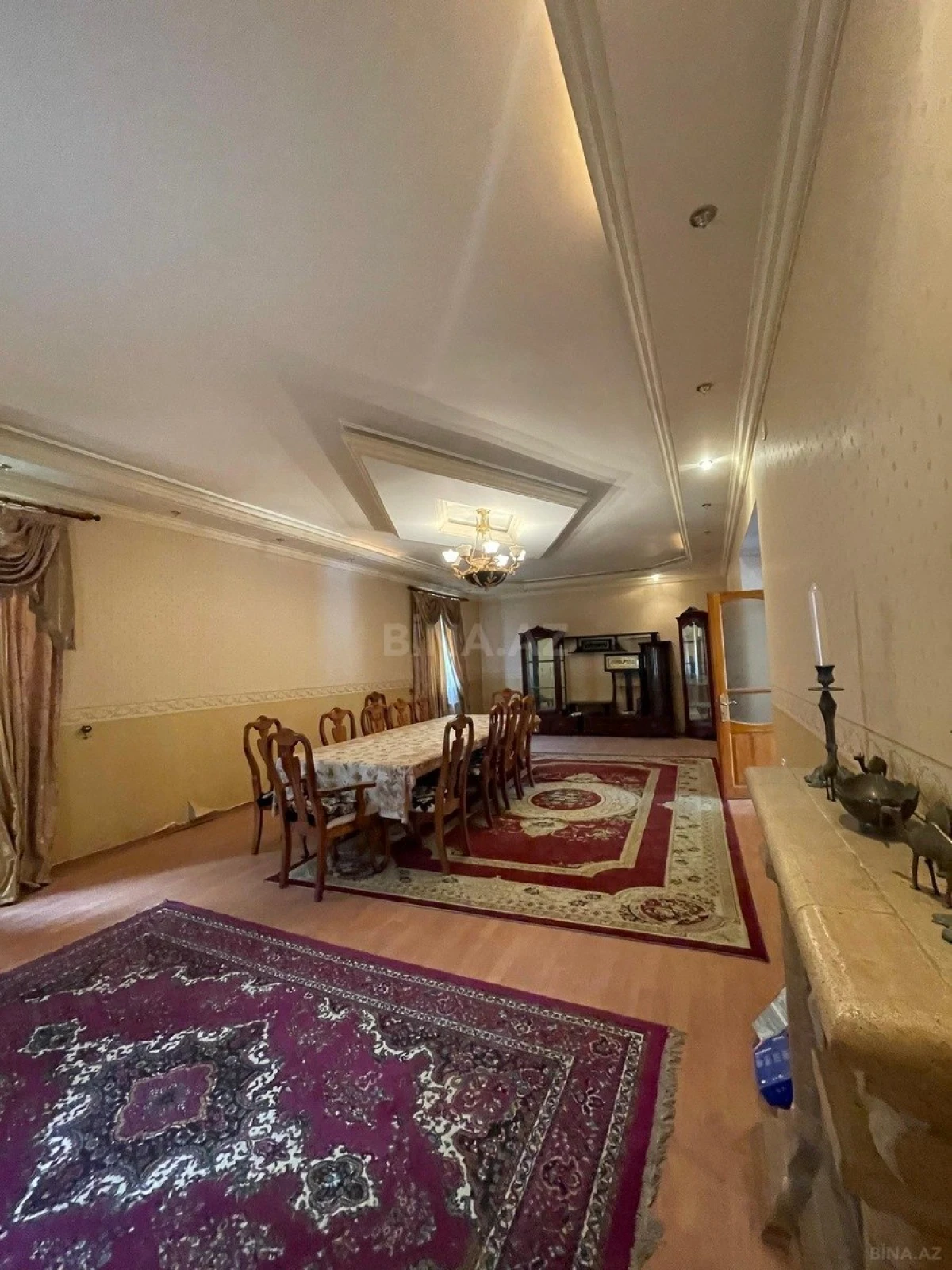 Satılır 6 otaqlı həyət evi 450 m²