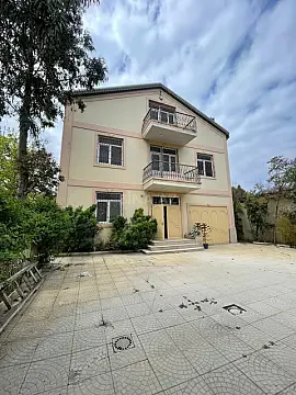 Satılır 6 otaqlı həyət evi 450 m² — Bakı 6 otaq 450.00 m²