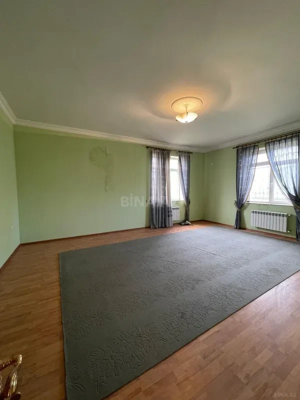 Satılır 6 otaqlı həyət evi 450 m²
