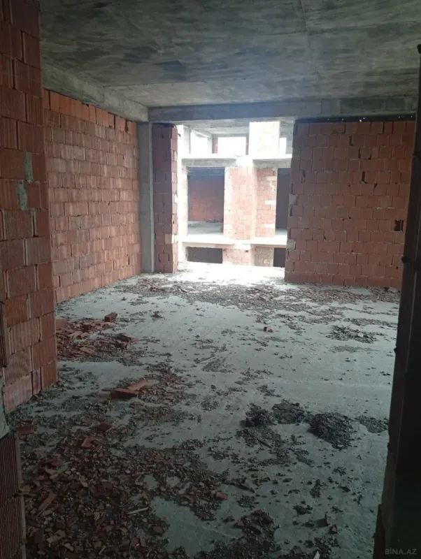 Satılır 1 otaqlı mənzil 68 m²