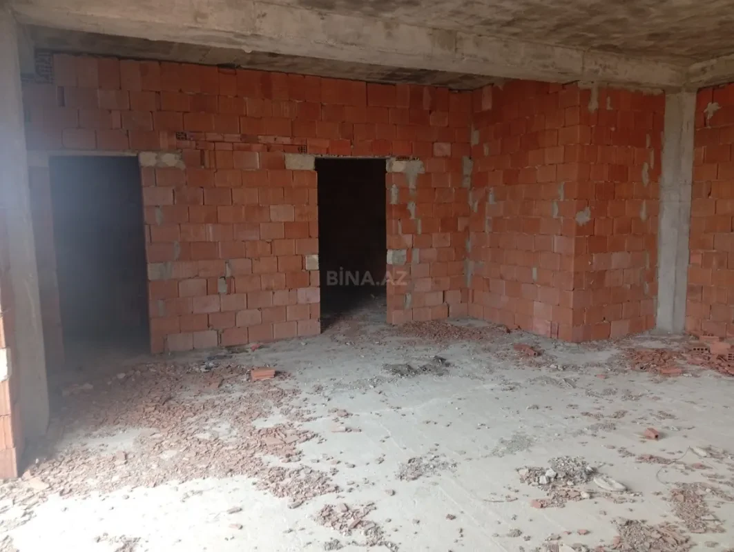 Satılır 1 otaqlı mənzil 68 m²