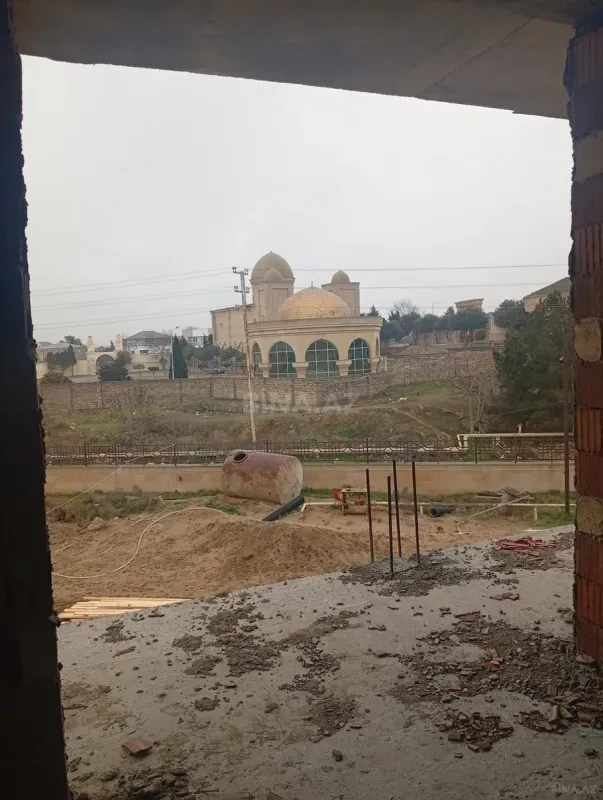 Satılır 1 otaqlı mənzil 68 m²