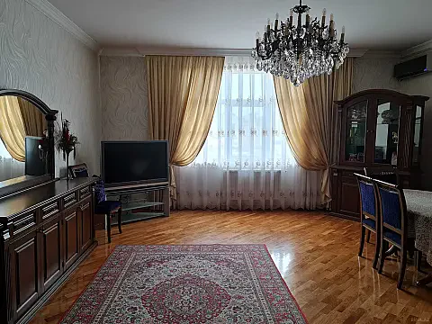 Kirayə verilir 2 otaqlı mənzil 100 m² — Bakı, Xətai 2 otaq 100.00 m²