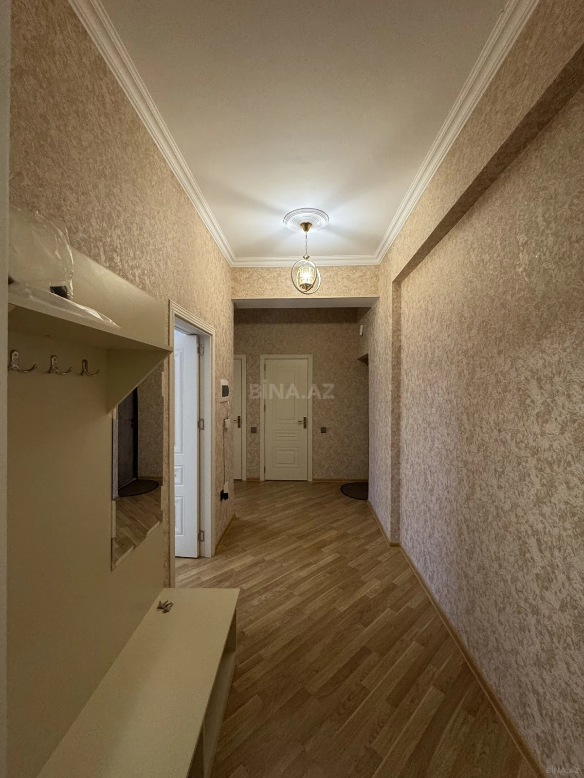 Kirayə verilir 2 otaqlı mənzil 85 m²