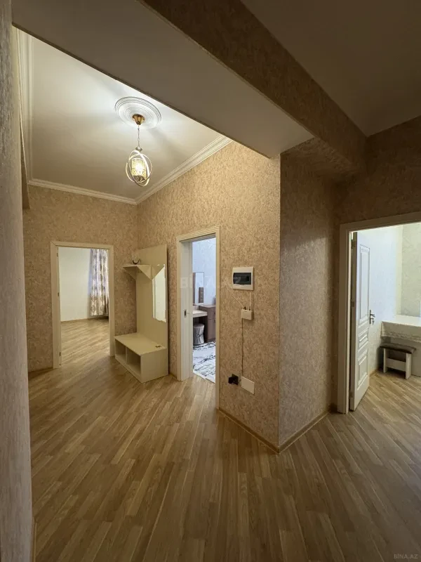 Kirayə verilir 2 otaqlı mənzil 85 m²