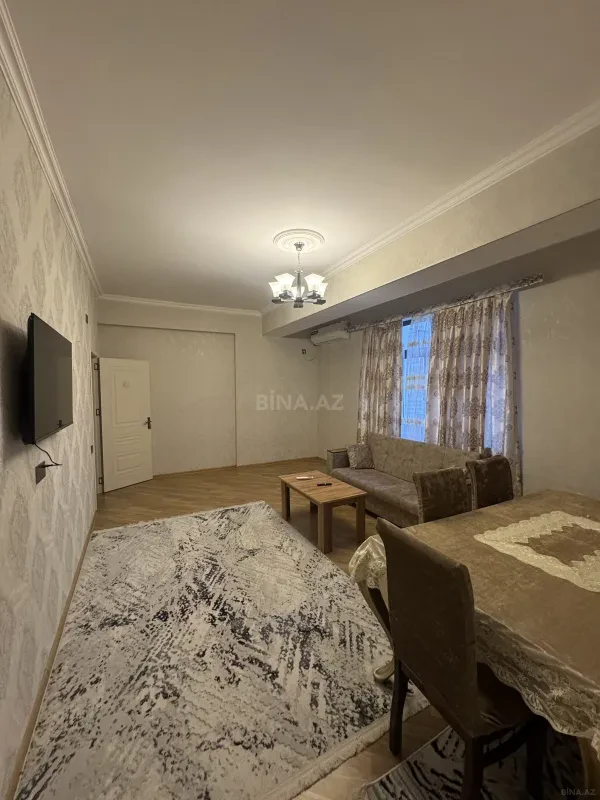 Kirayə verilir 2 otaqlı mənzil 85 m²