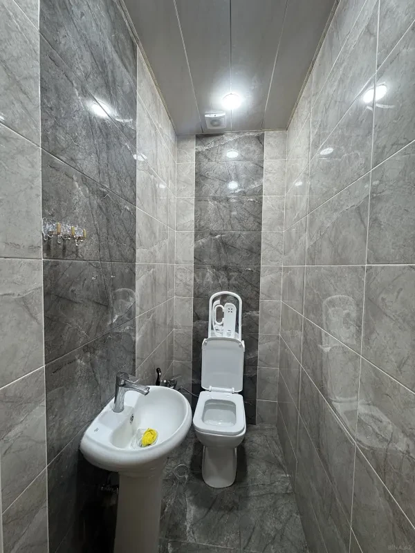 Kirayə verilir 2 otaqlı mənzil 85 m²
