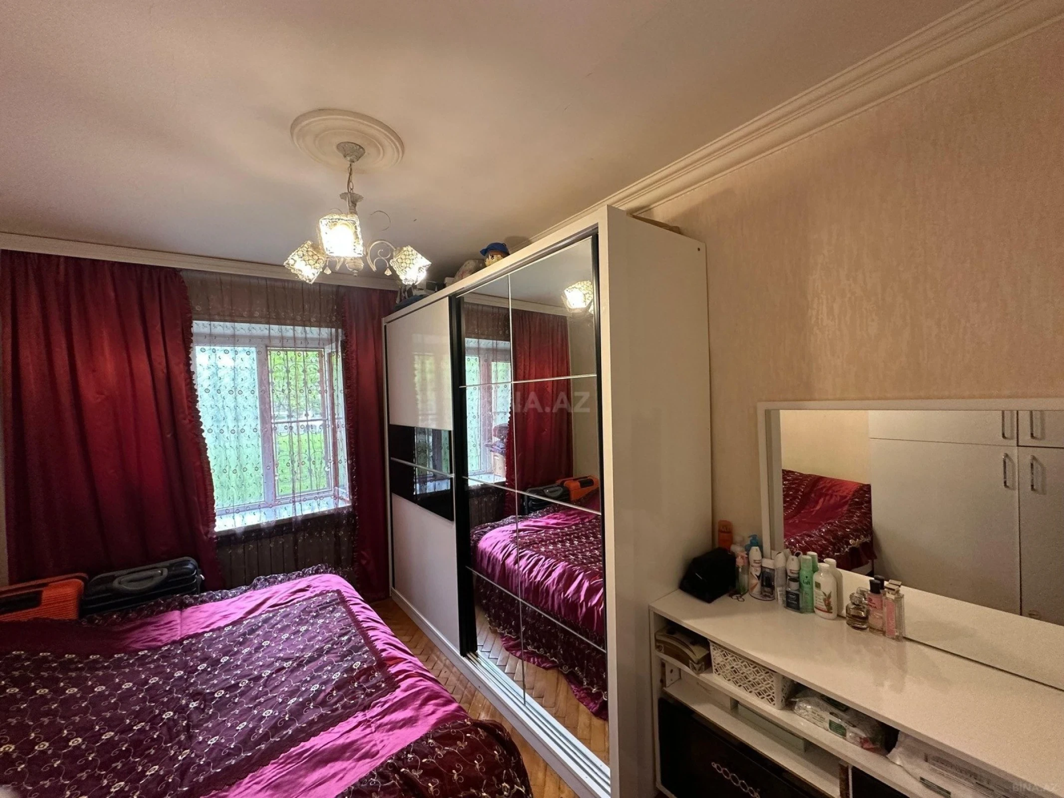 Satılır 2 otaqlı mənzil 65 m²