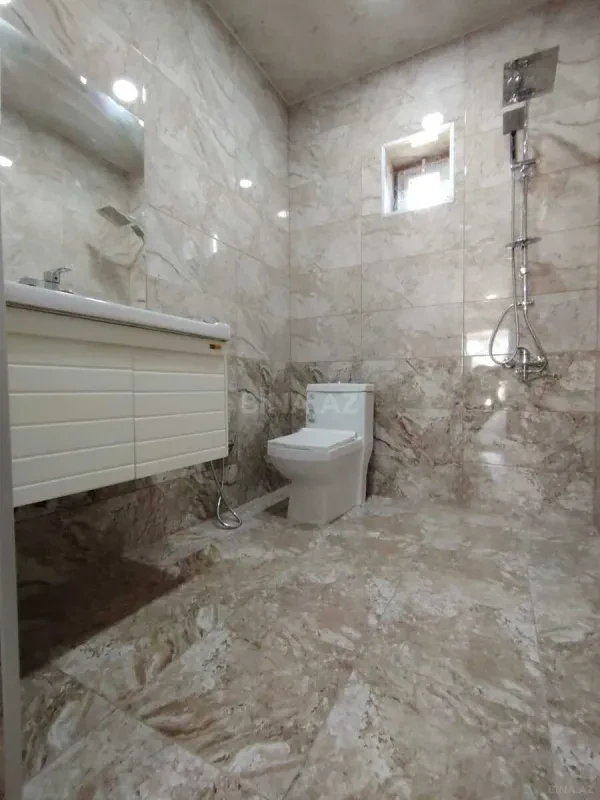 Satılır 4 otaqlı həyət evi 100 m²