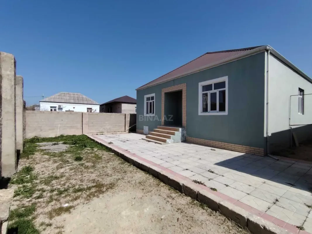 Satılır 4 otaqlı həyət evi 100 m²