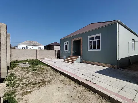 Satılır 4 otaqlı həyət evi 100 m²