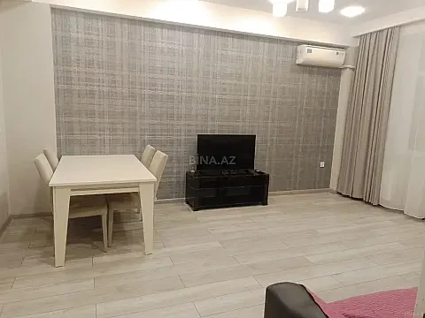 Kirayə verilir 2 otaqlı mənzil 65 m²