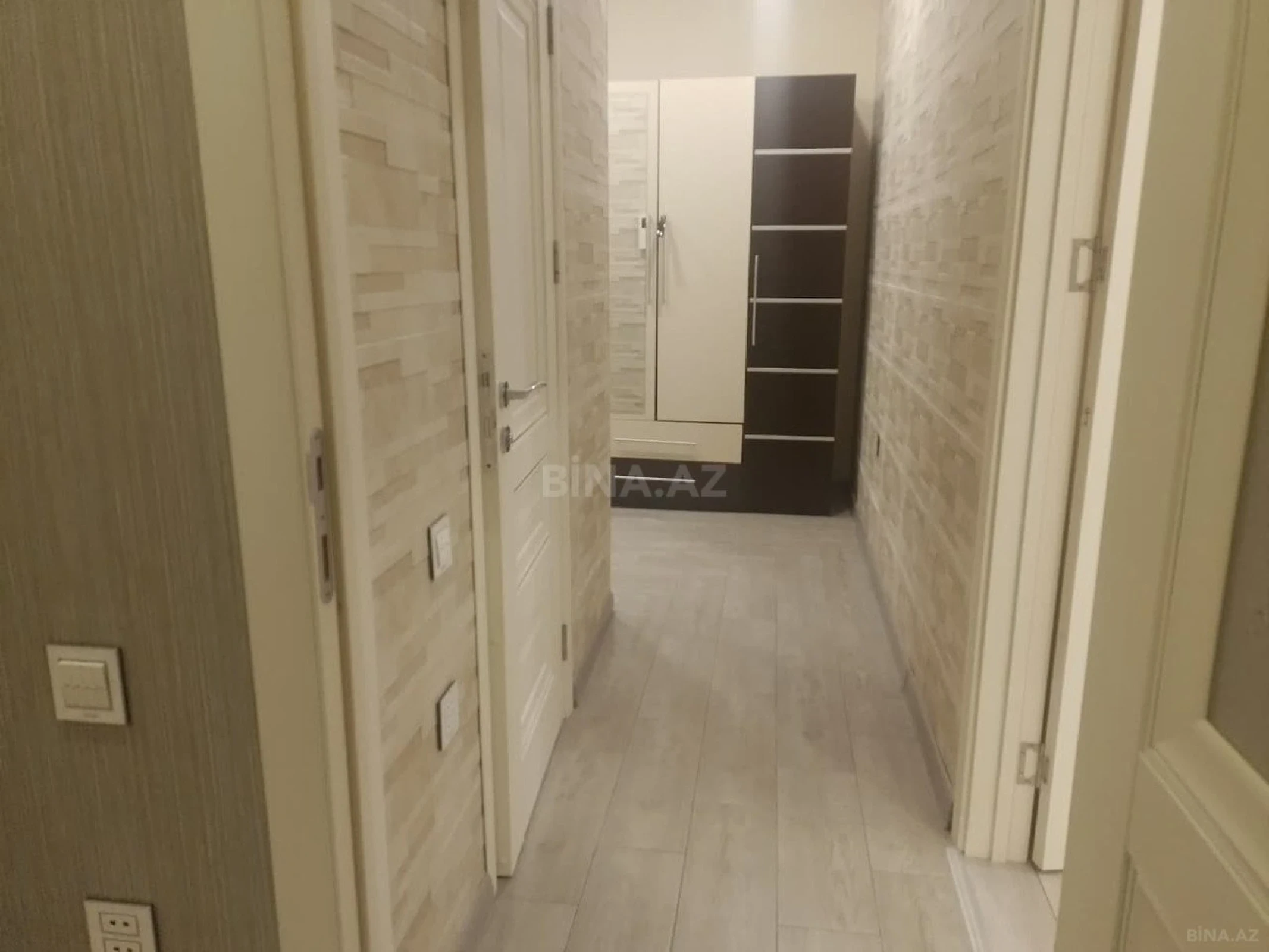 Kirayə verilir 2 otaqlı mənzil 65 m²