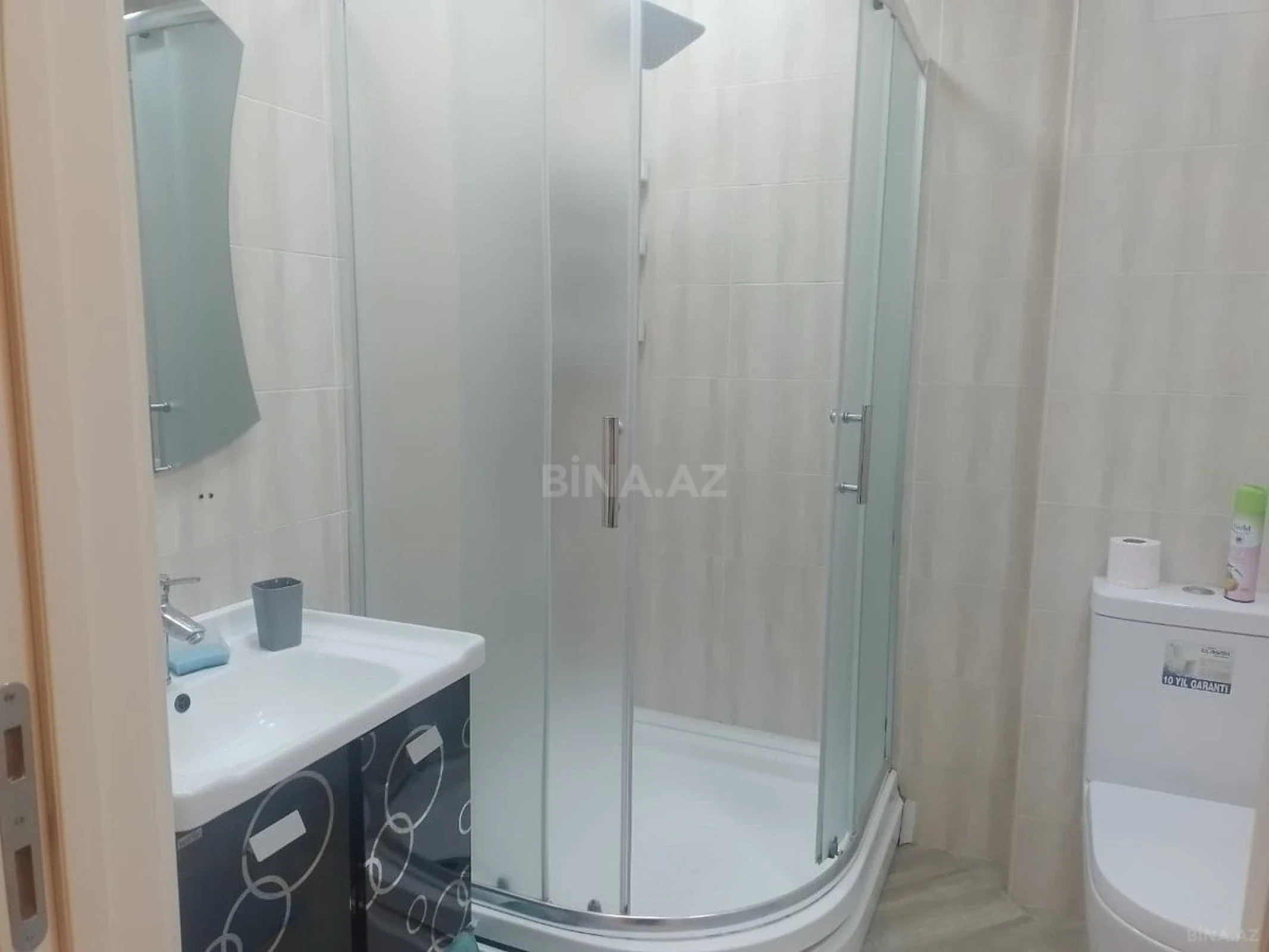 Kirayə verilir 2 otaqlı mənzil 65 m²