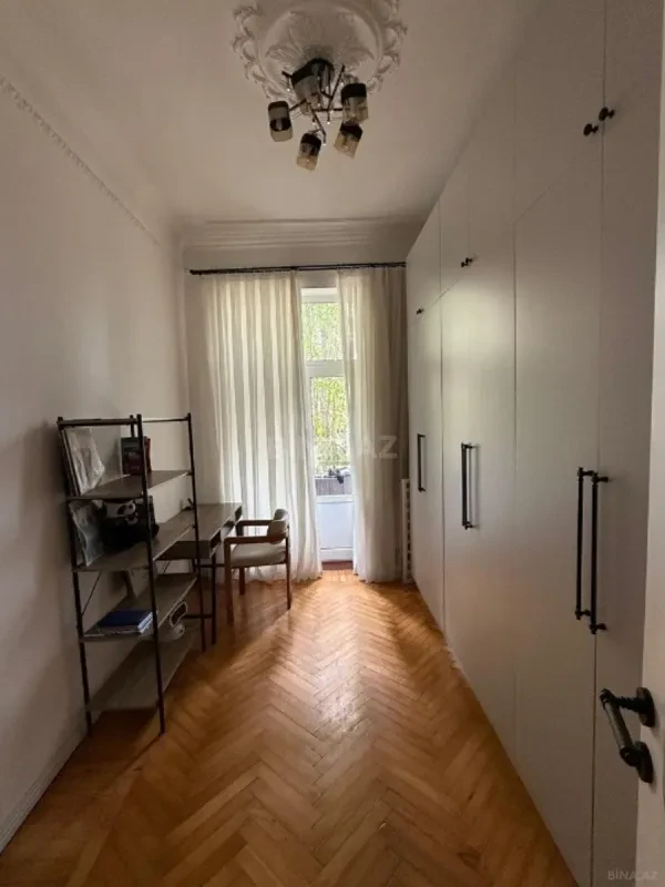 Satılır 3 otaqlı mənzil 70 m²
