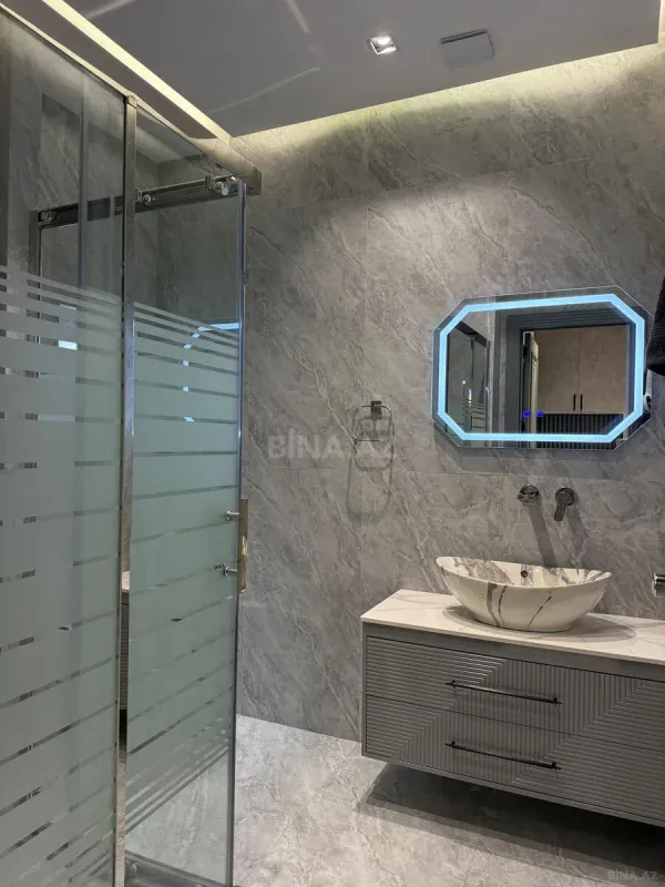 Kirayə verilir 2 otaqlı mənzil 100 m²