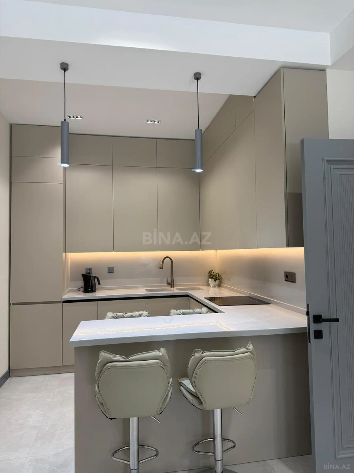 Kirayə verilir 2 otaqlı mənzil 100 m²