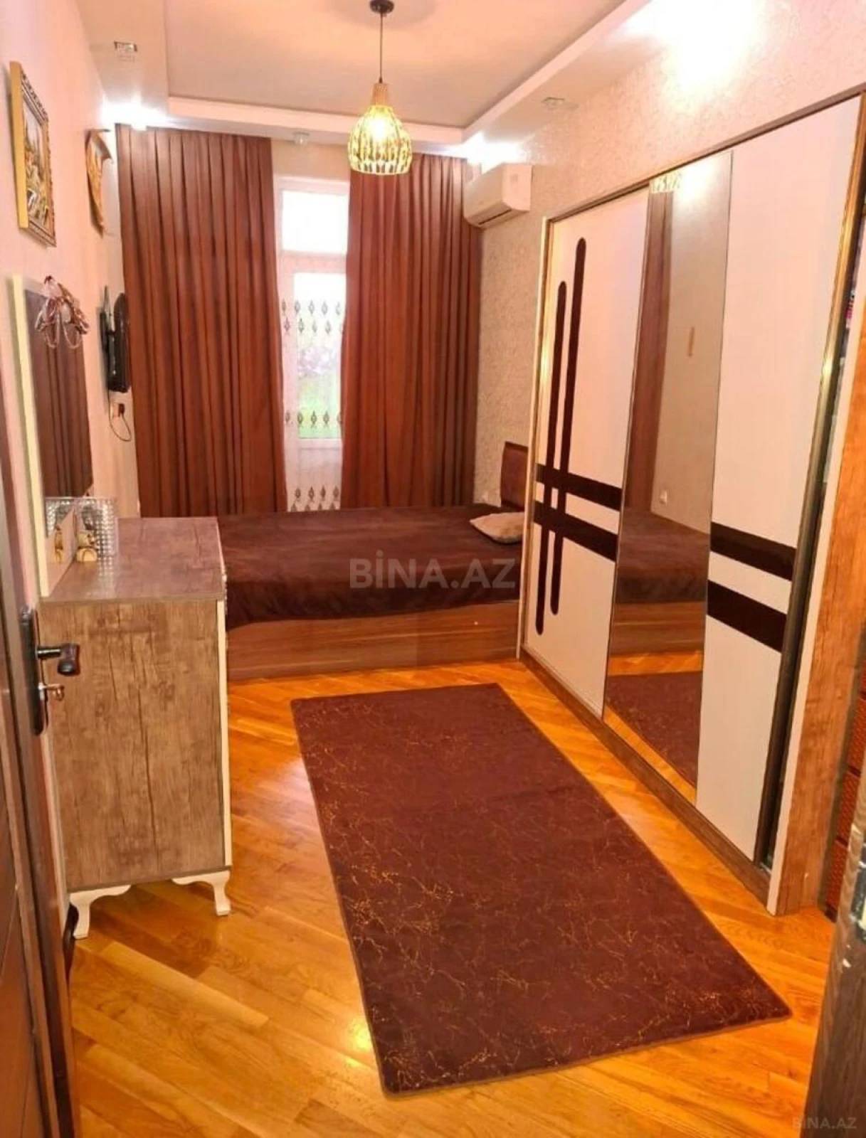 Kirayə verilir 2 otaqlı mənzil 70 m²