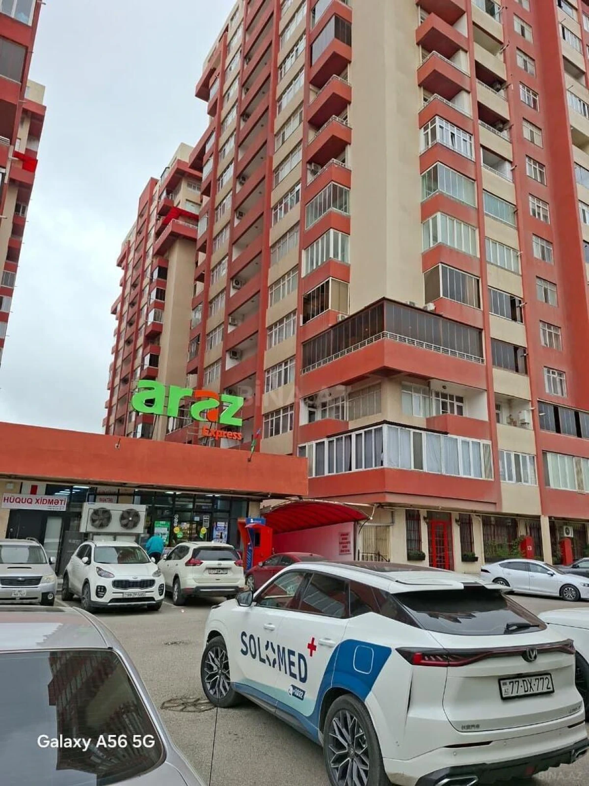 Kirayə verilir 2 otaqlı mənzil 70 m²