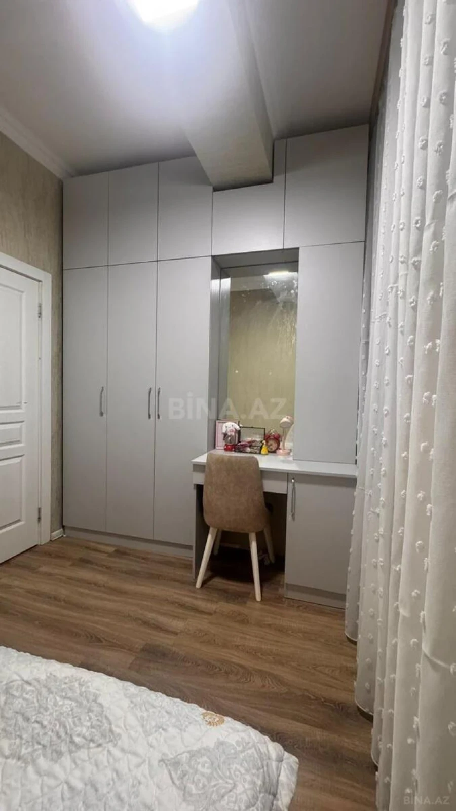 Satılır 1 otaqlı mənzil 42 m²
