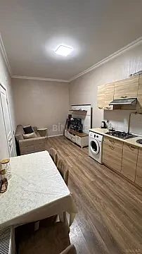 Satılır 1 otaqlı mənzil 42 m²