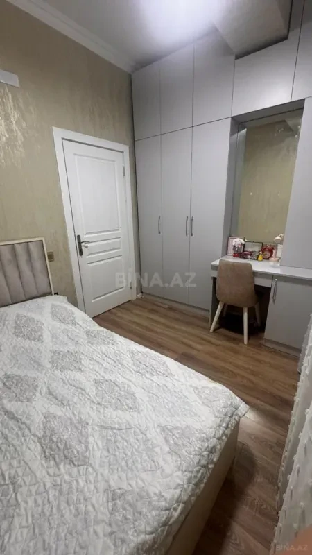 Satılır 1 otaqlı mənzil 42 m²