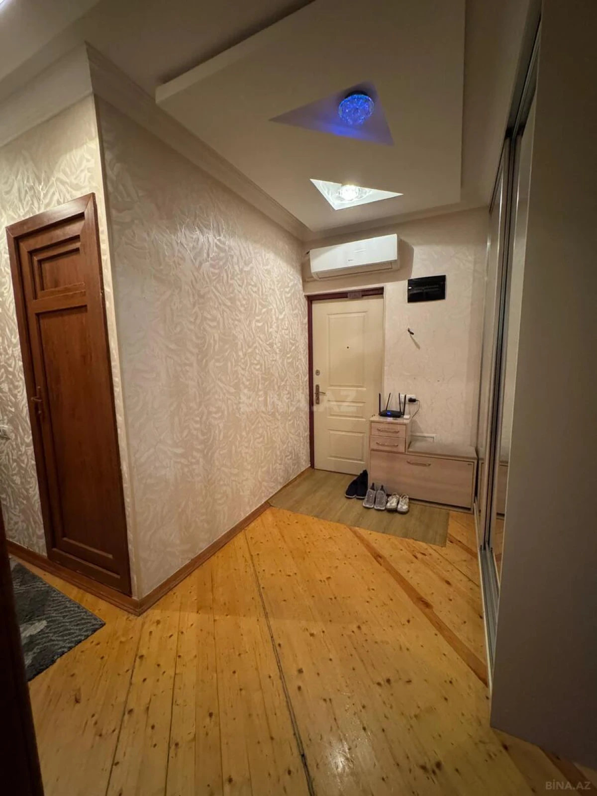 Satılır 3 otaqlı mənzil 90 m²