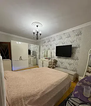 Satılır 3 otaqlı mənzil 90 m²