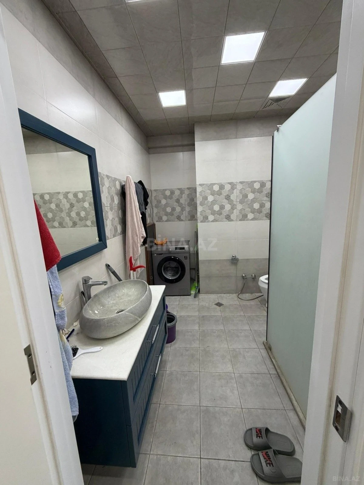 Satılır 4 otaqlı mənzil 130 m²