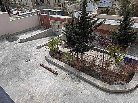 Satılır 6 otaqlı həyət evi 600 m²