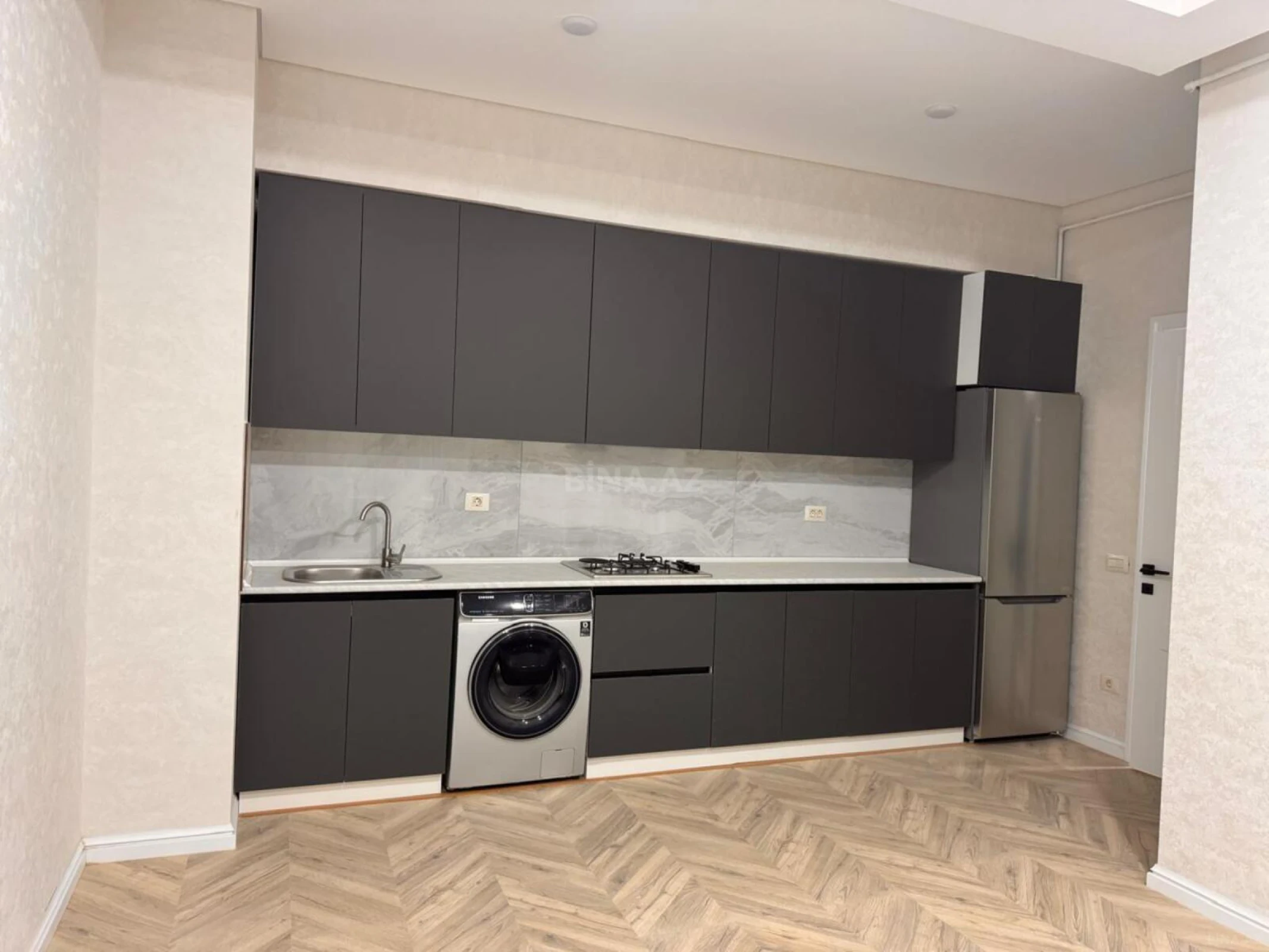 Kirayə verilir 3 otaqlı mənzil 95 m²