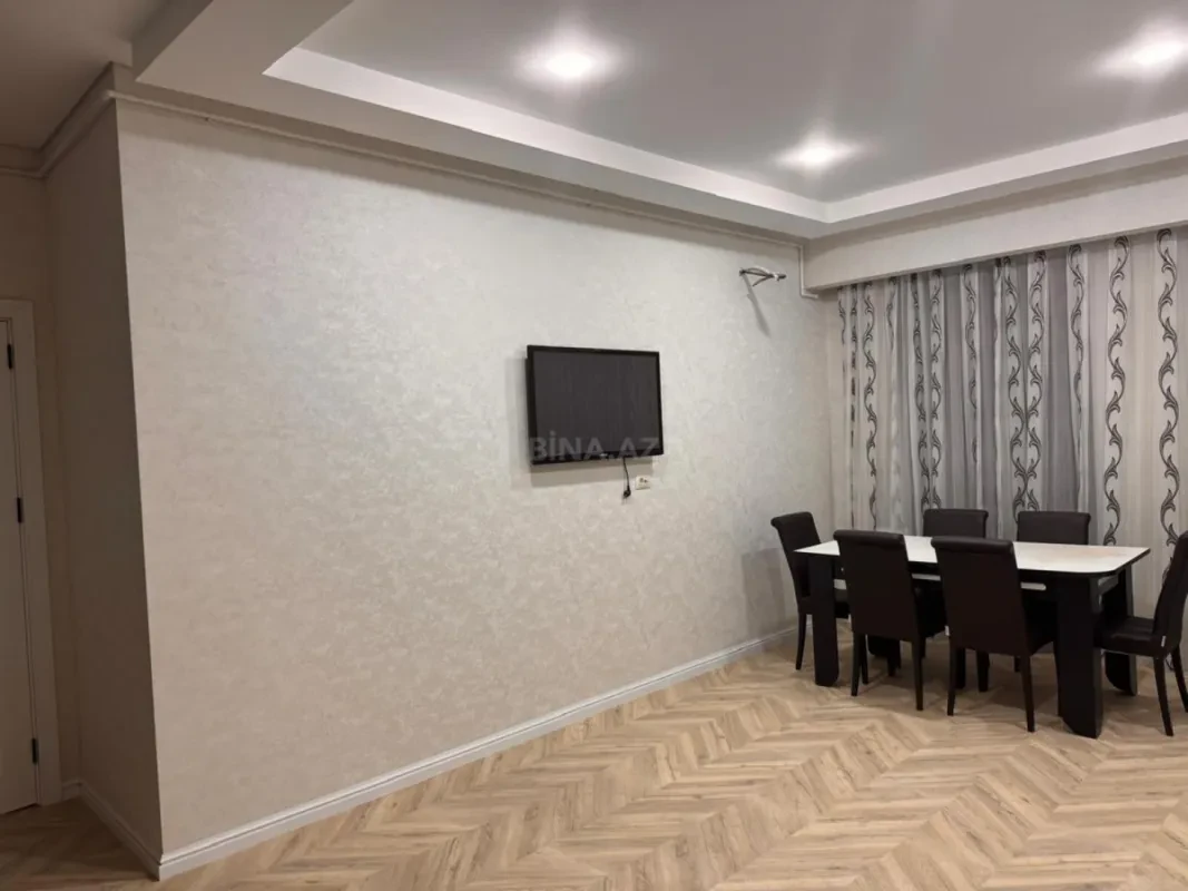 Kirayə verilir 3 otaqlı mənzil 95 m²