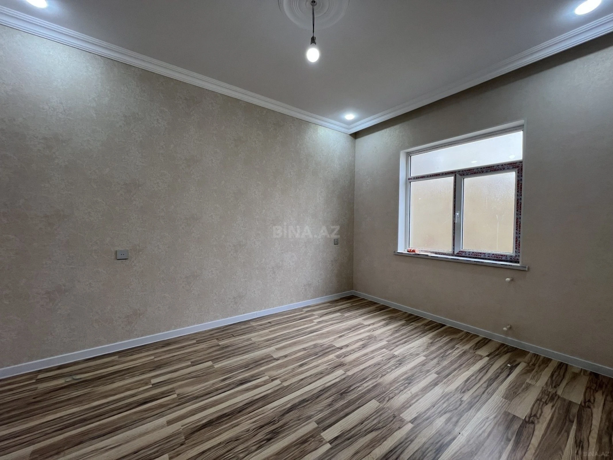 Satılır 3 otaqlı həyət evi 65 m²