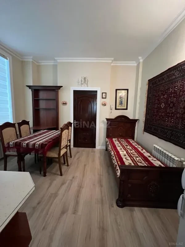 Kirayə verilir 3 otaqlı ofis 110 m²