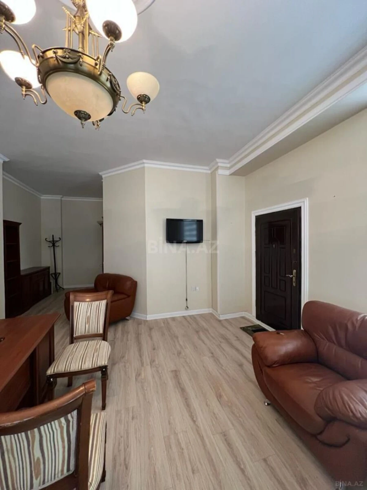 Kirayə verilir 3 otaqlı ofis 110 m²