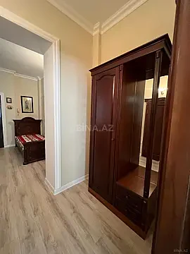 Kirayə verilir 3 otaqlı ofis 110 m²