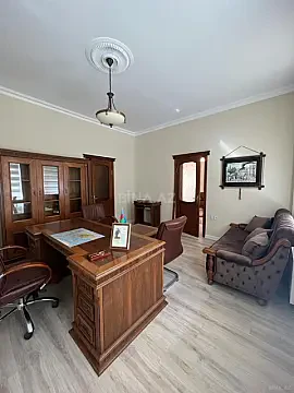 Kirayə verilir 3 otaqlı ofis 110 m²