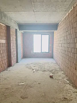 Satılır 2 otaqlı mənzil 106 m²