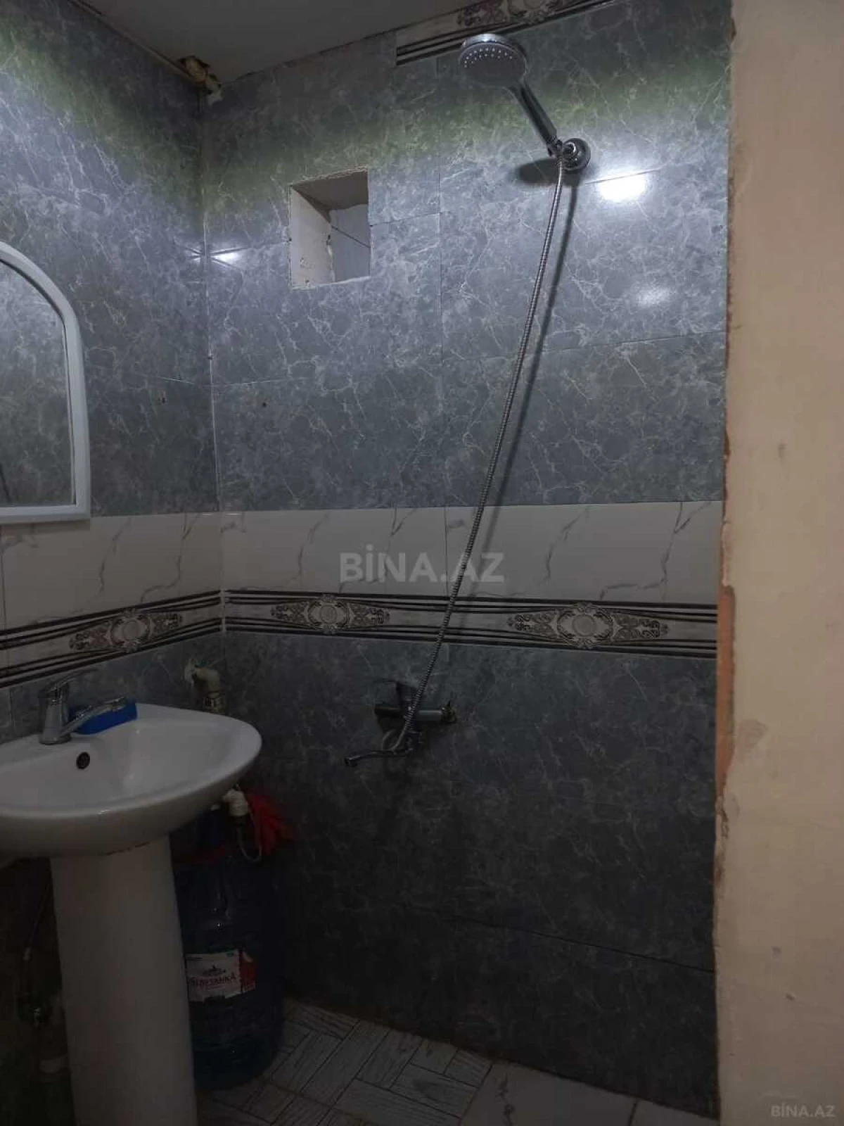 Kirayə verilir 2 otaqlı mənzil 45 m²