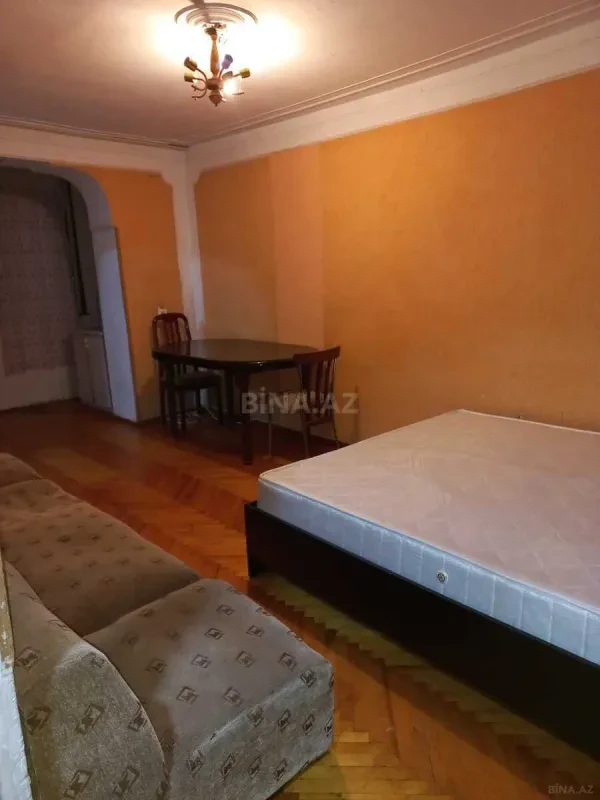 Kirayə verilir 2 otaqlı mənzil 45 m²