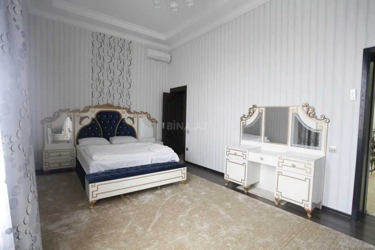 Satılır 5 otaqlı həyət evi 800 m²