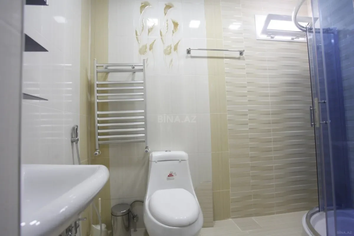 Satılır 5 otaqlı həyət evi 800 m²