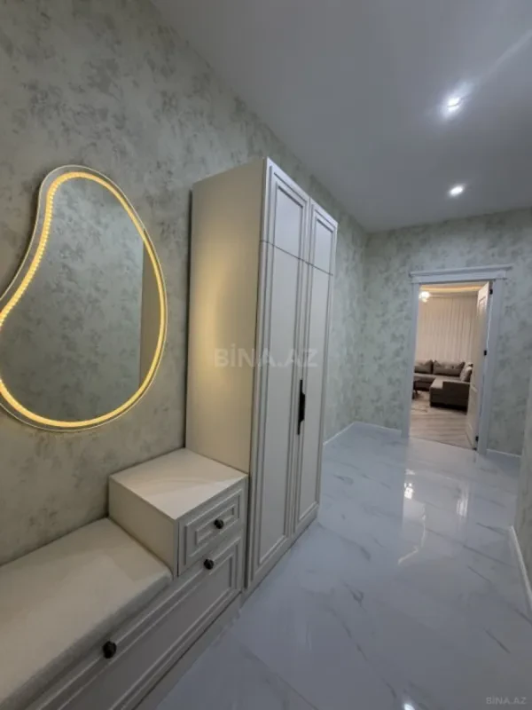 Kirayə verilir 2 otaqlı mənzil 65 m²
