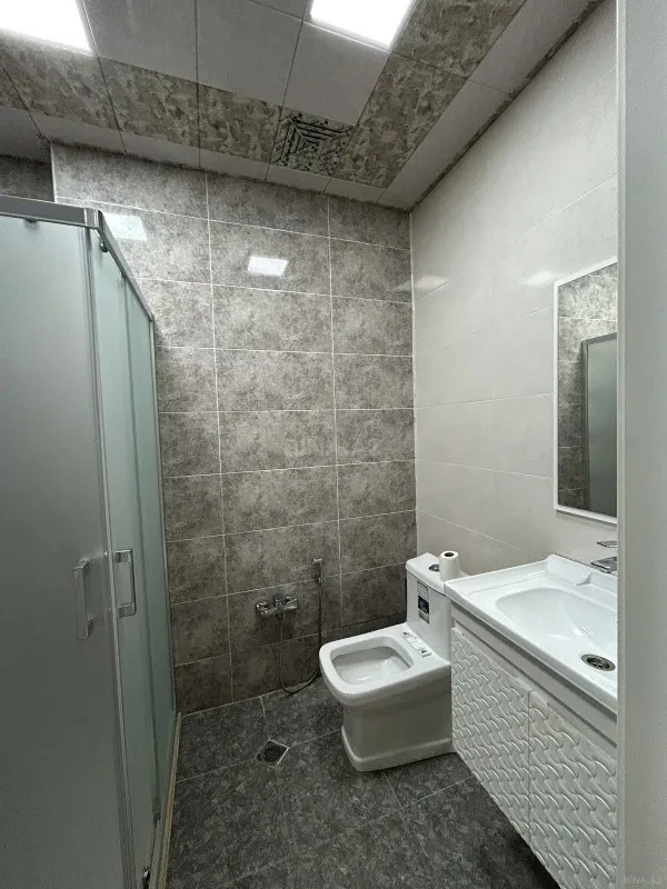 Kirayə verilir 2 otaqlı mənzil 60 m²