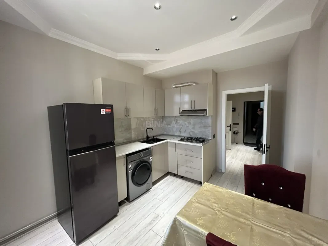 Kirayə verilir 2 otaqlı mənzil 60 m²