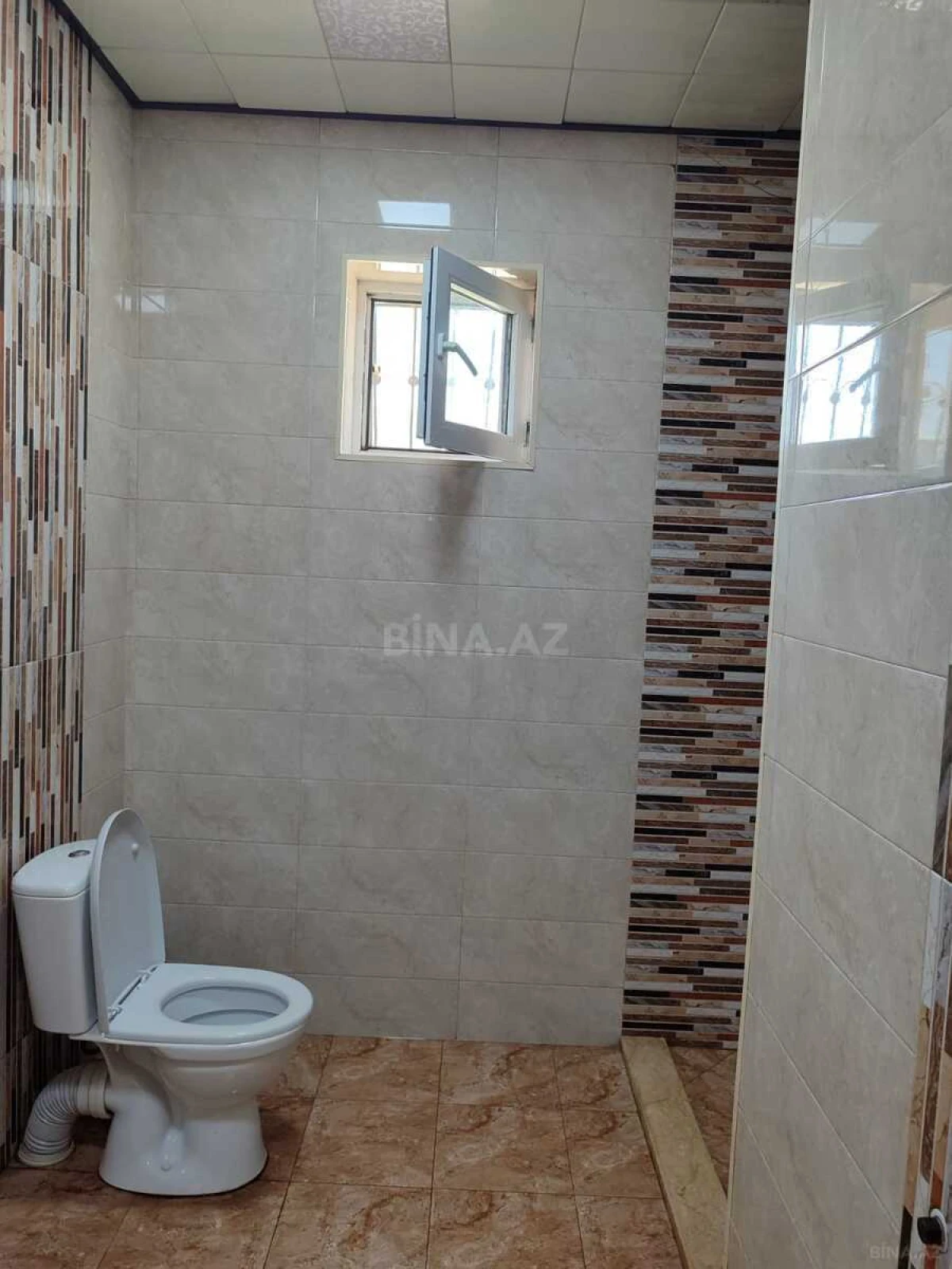 Satılır 4 otaqlı həyət evi 132 m²