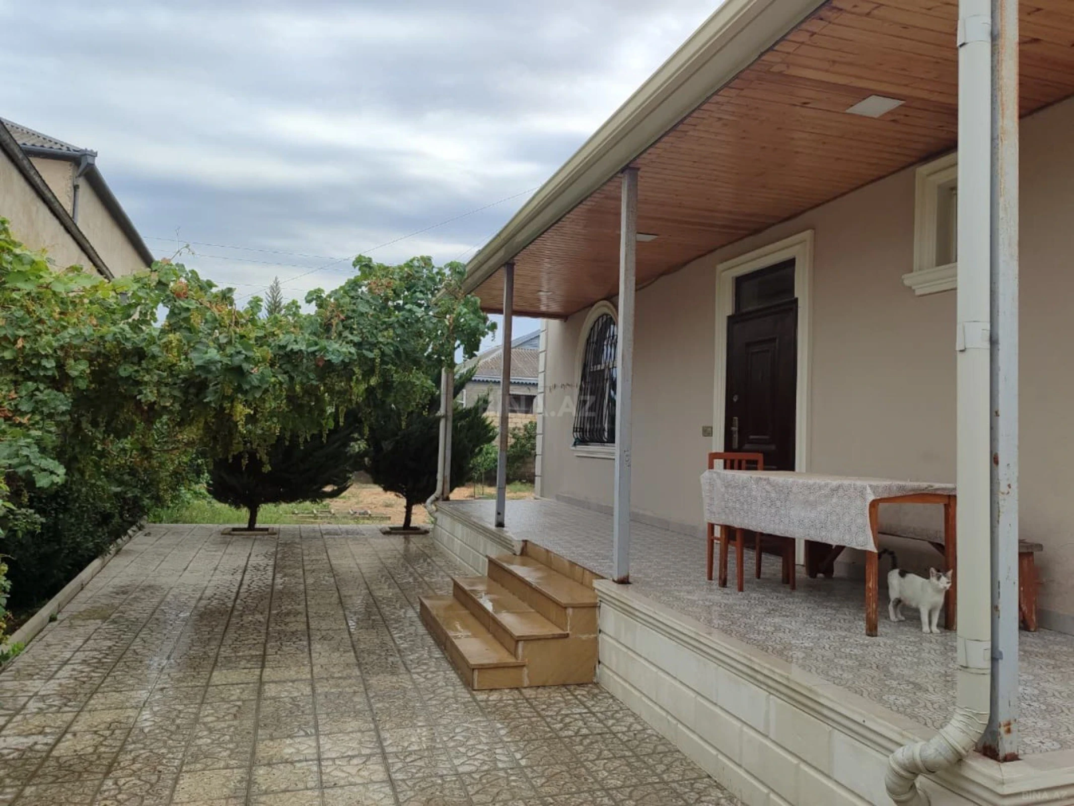 Satılır 4 otaqlı həyət evi 132 m²