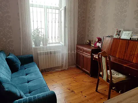 Satılır 4 otaqlı həyət evi 132 m²