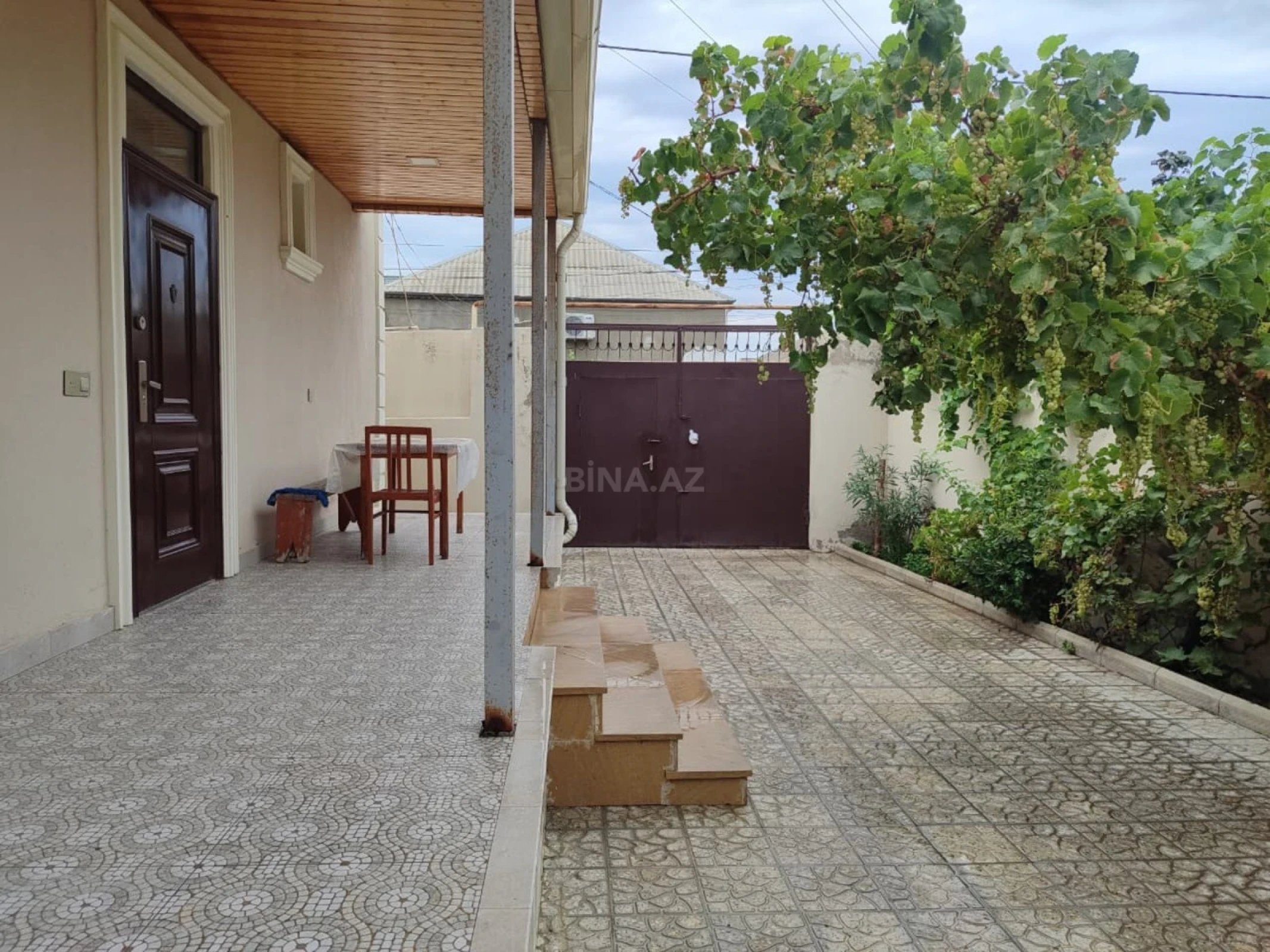 Satılır 4 otaqlı həyət evi 132 m²