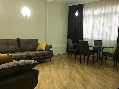 Kirayə verilir 2 otaqlı mənzil 77 m²
